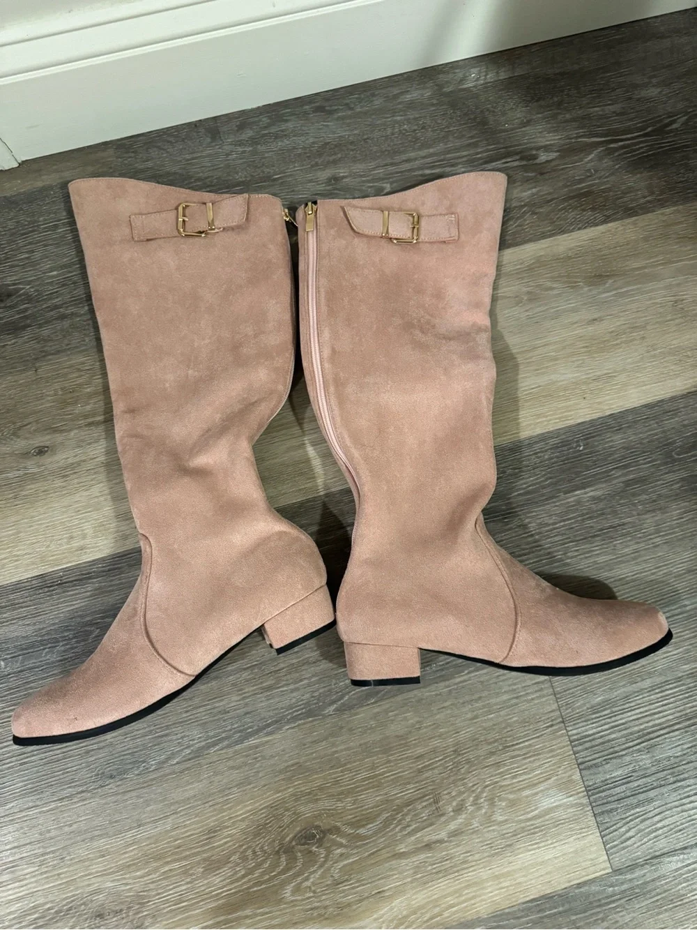 Women’s Knee-High Suede Boots in Blush with Gold Buckle 41EU 9US